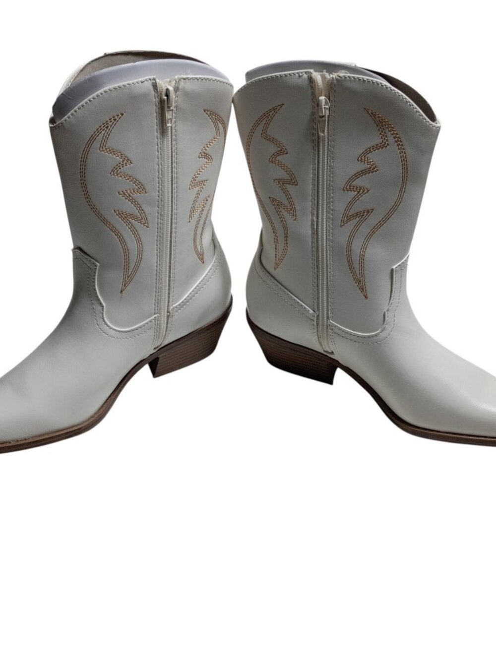 No Boundaries Women's Short Western Boots Women's US Size 9 Color White